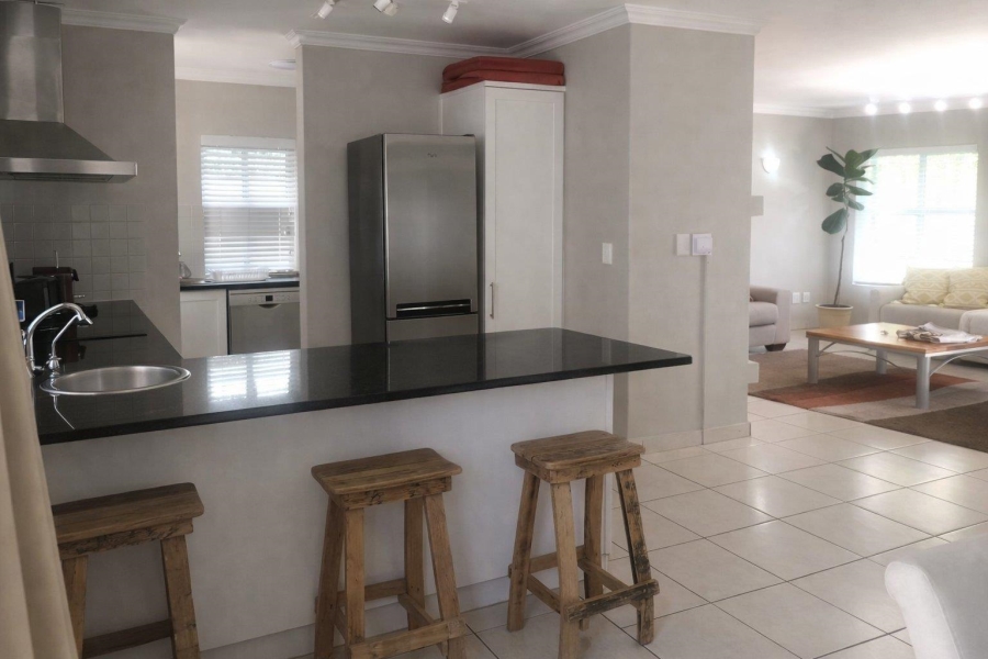 To Let 3 Bedroom Property for Rent in Big Bay Western Cape